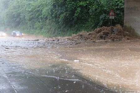 Erdrutsch an der Friedrichstraße. 