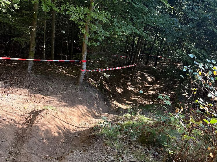 Stage beim MTB-Rennen des SUF Betzdorf e. V. (Foto: DRK)