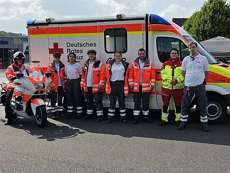 Gruppenfoto Helfer Team Sanitätsdienst Sigtal Pur 2024