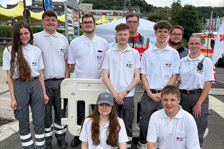 Team des DRK Ortsverein Betzdorf e.V. beim Sanitätswachdienst anlässlich Siegtal Purs